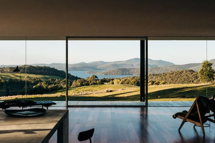 Swiss retirement planning – panoramic lake view, retirement strategy with FIN